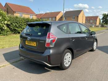 Used Toyota Prius+ 2019 for sale - 75140204: Photo