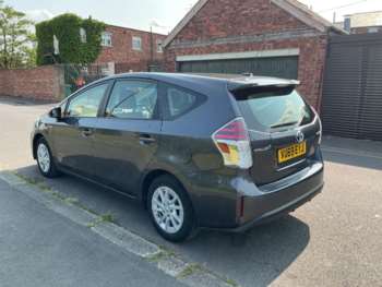 Used Toyota Prius+ 2019 for sale - 74908429: Photo