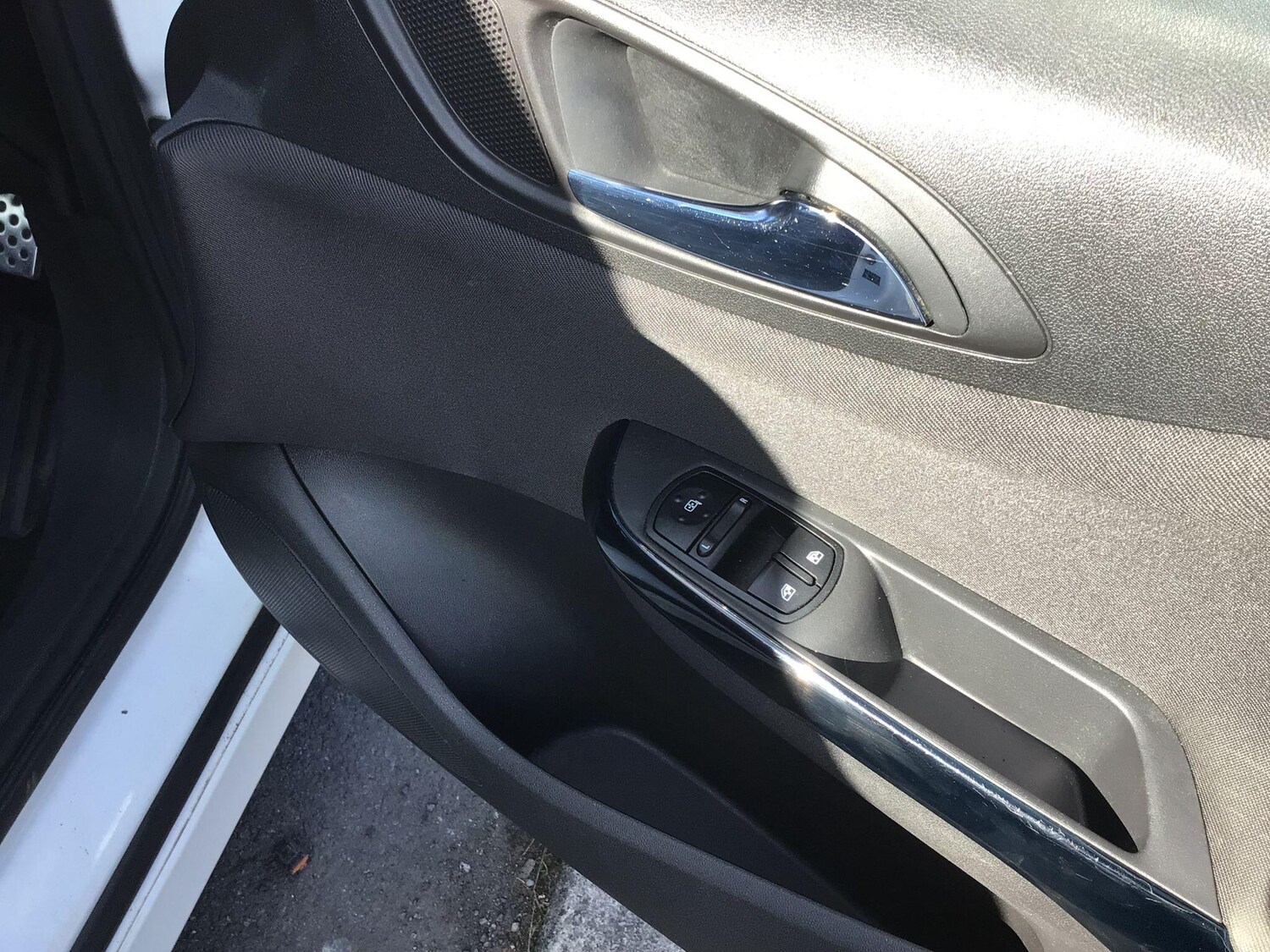 Used Vauxhall Corsa 2015 for sale - 78157088: Photo 12