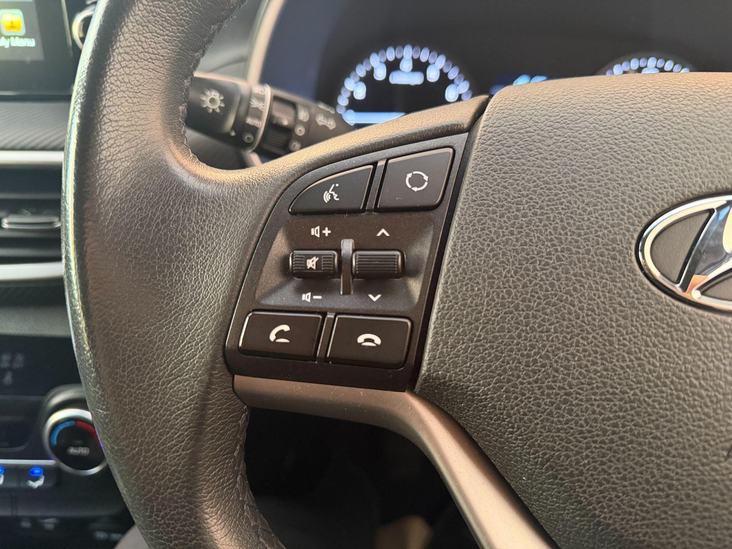 Used Hyundai TUCSON 2019 for sale - 76671403: Photo 14