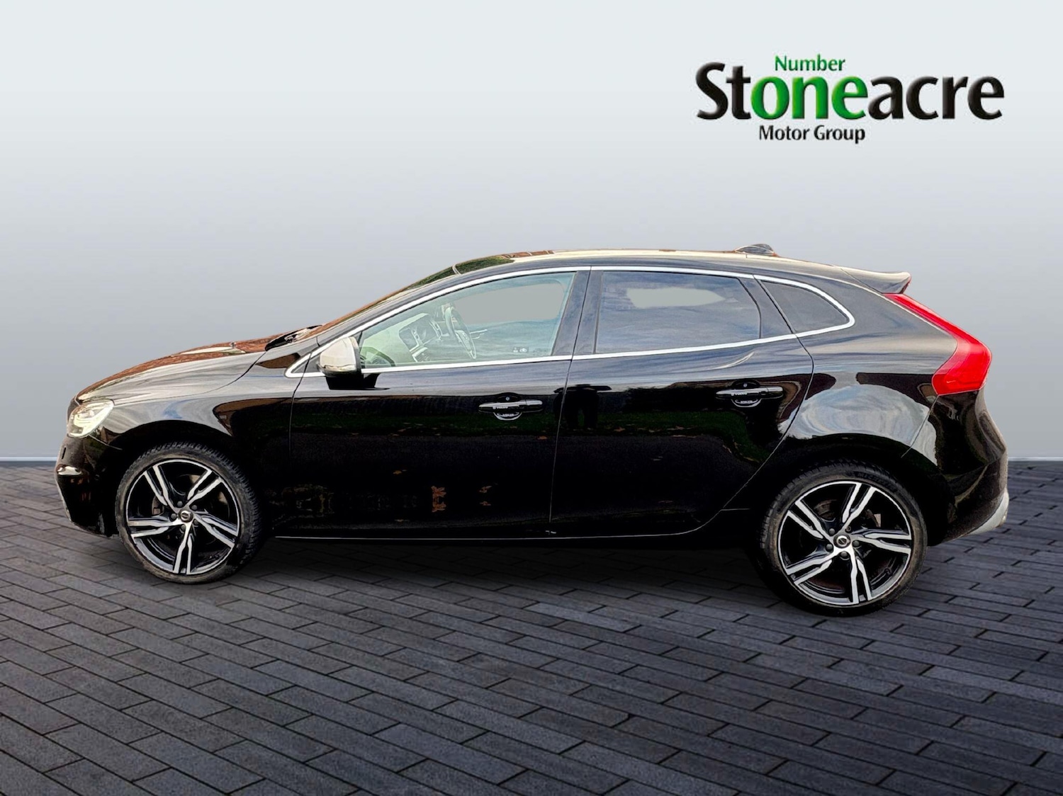Used Volvo V40 2018 for sale - 76327227: Photo 10