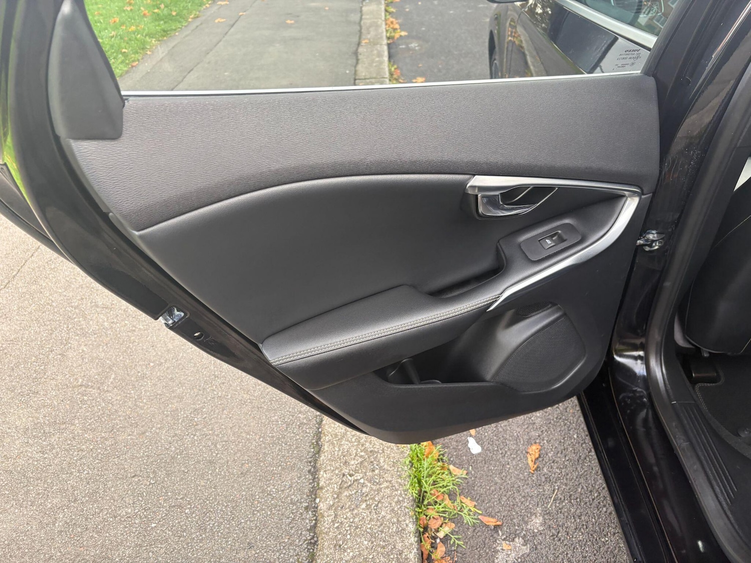 Used Volvo V40 2018 for sale - 76327227: Photo 20