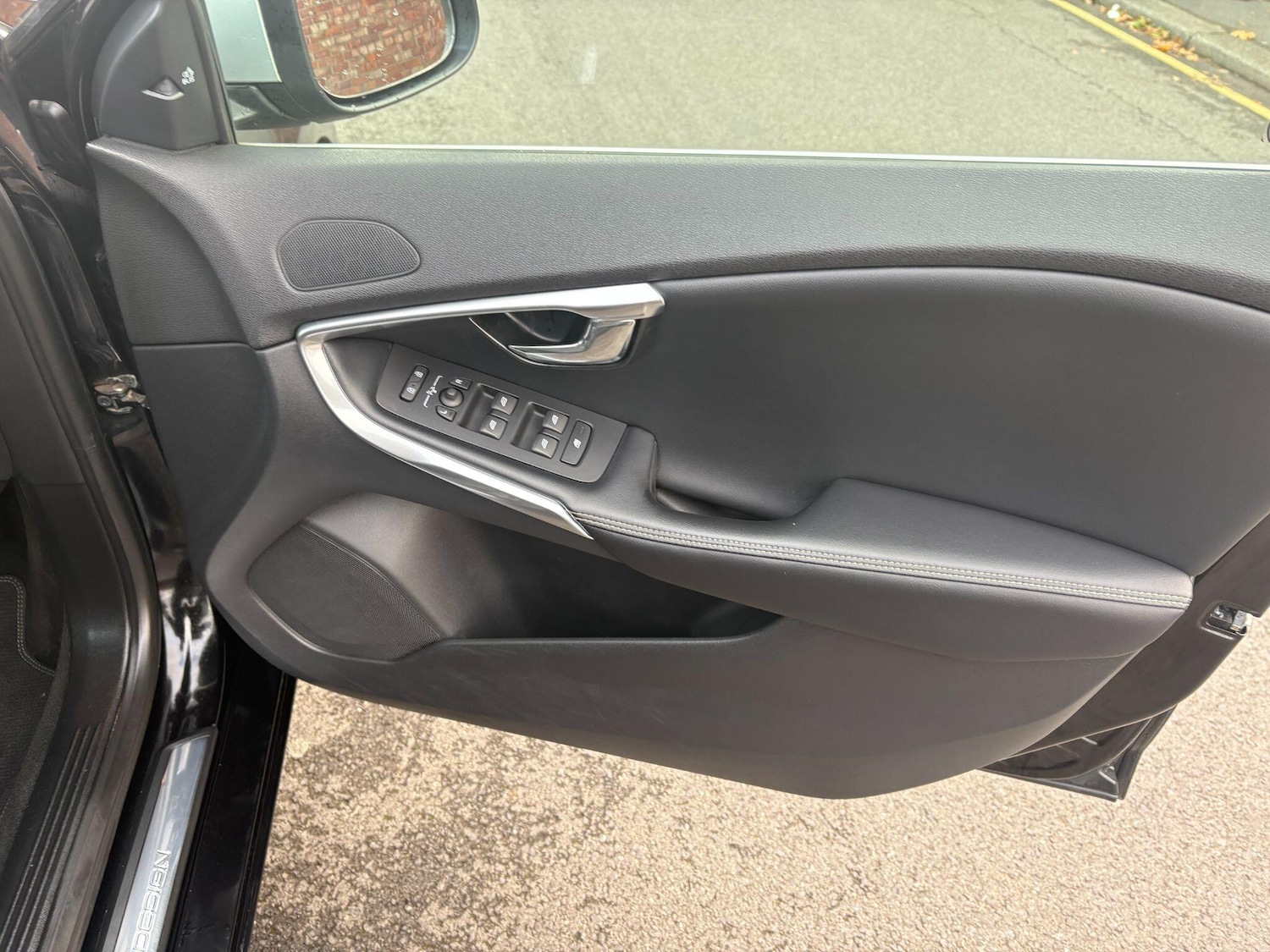 Used Volvo V40 2018 for sale - 76327227: Photo 23