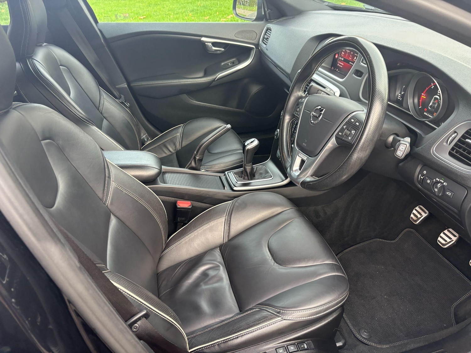 Used Volvo V40 2018 for sale - 76327227: Photo 24