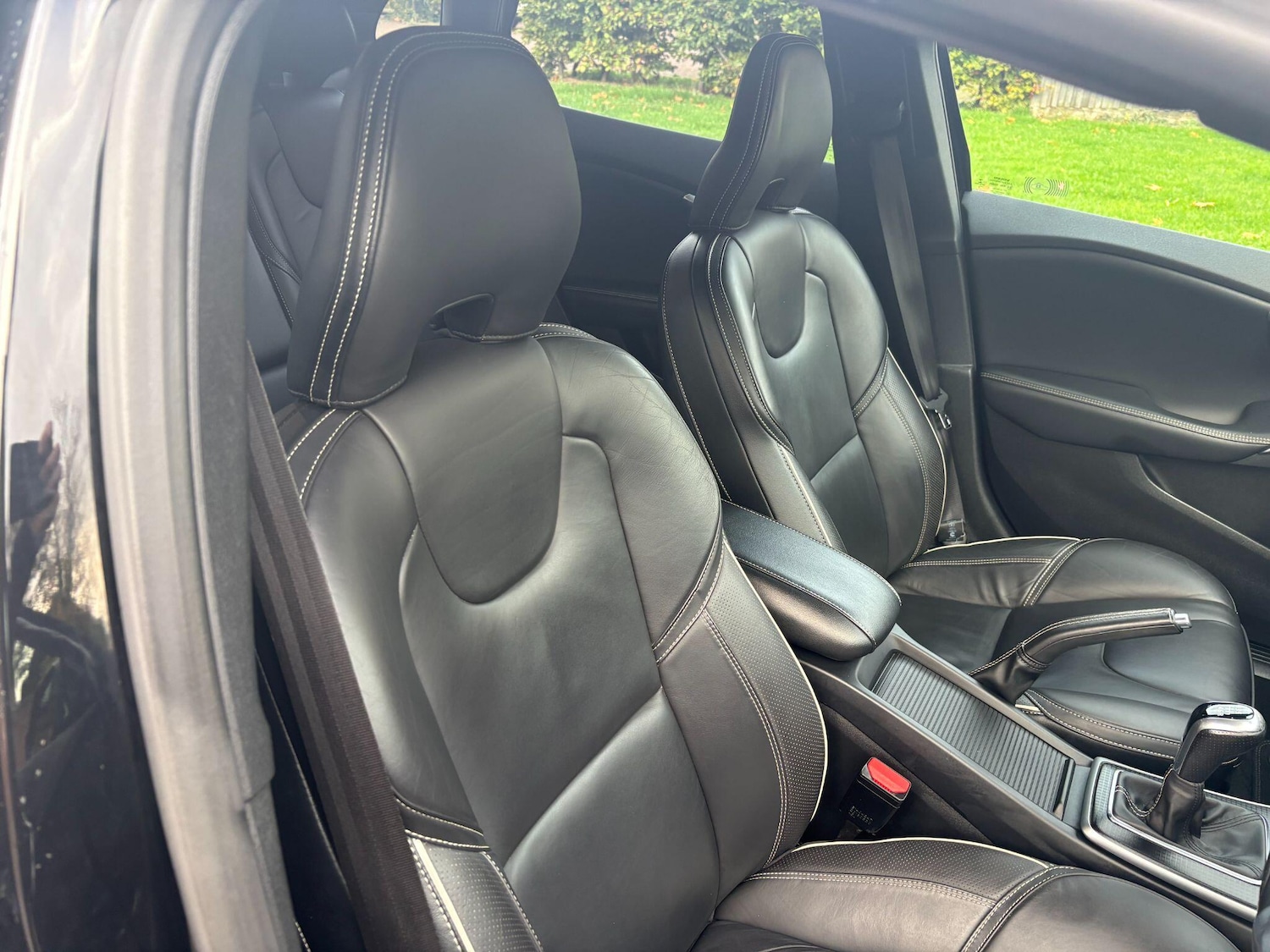 Used Volvo V40 2018 for sale - 76327227: Photo 25