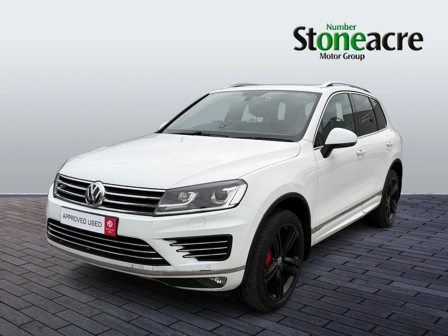 Used Volkswagen Touareg 2017 for sale - 78019528: Photo 2