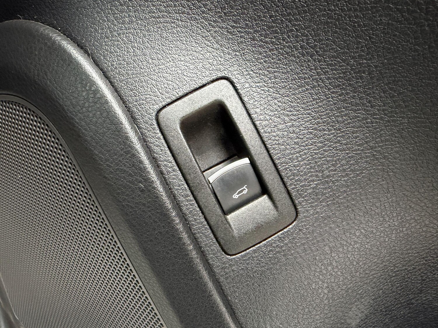 Used Volkswagen Touareg 2017 for sale - 78019528: Photo 51