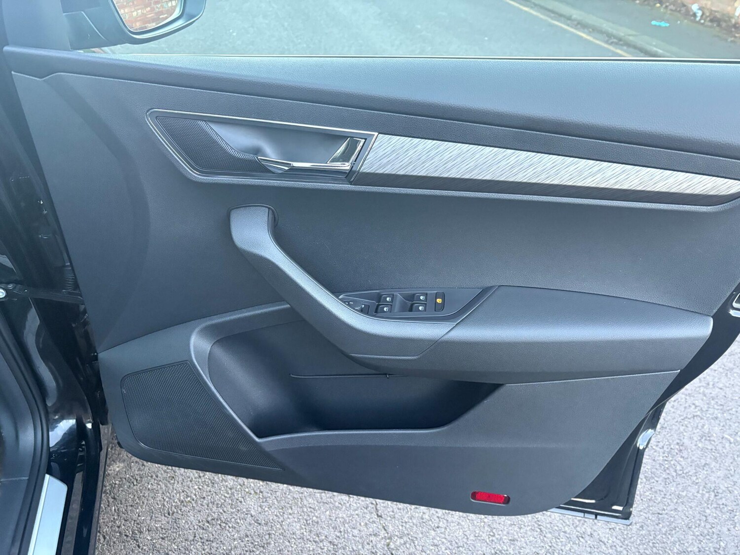 Used Skoda Karoq 2023 for sale - 76765628: Photo 30