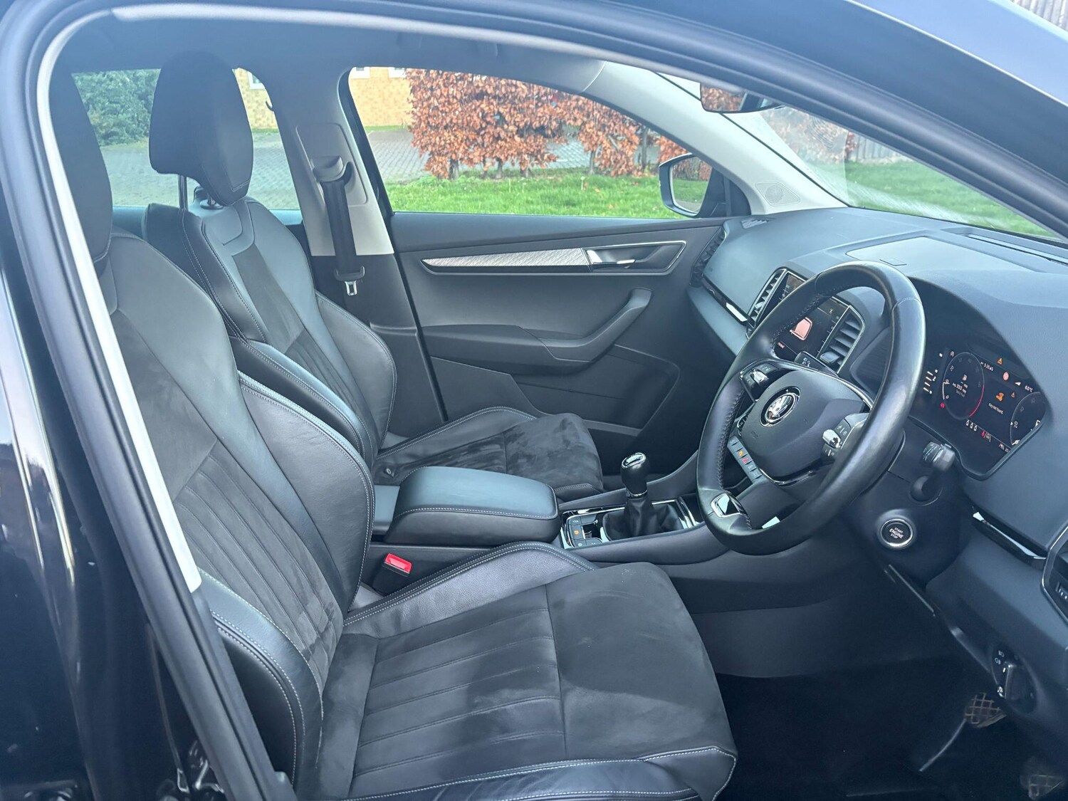 Used Skoda Karoq 2023 for sale - 76765628: Photo 31