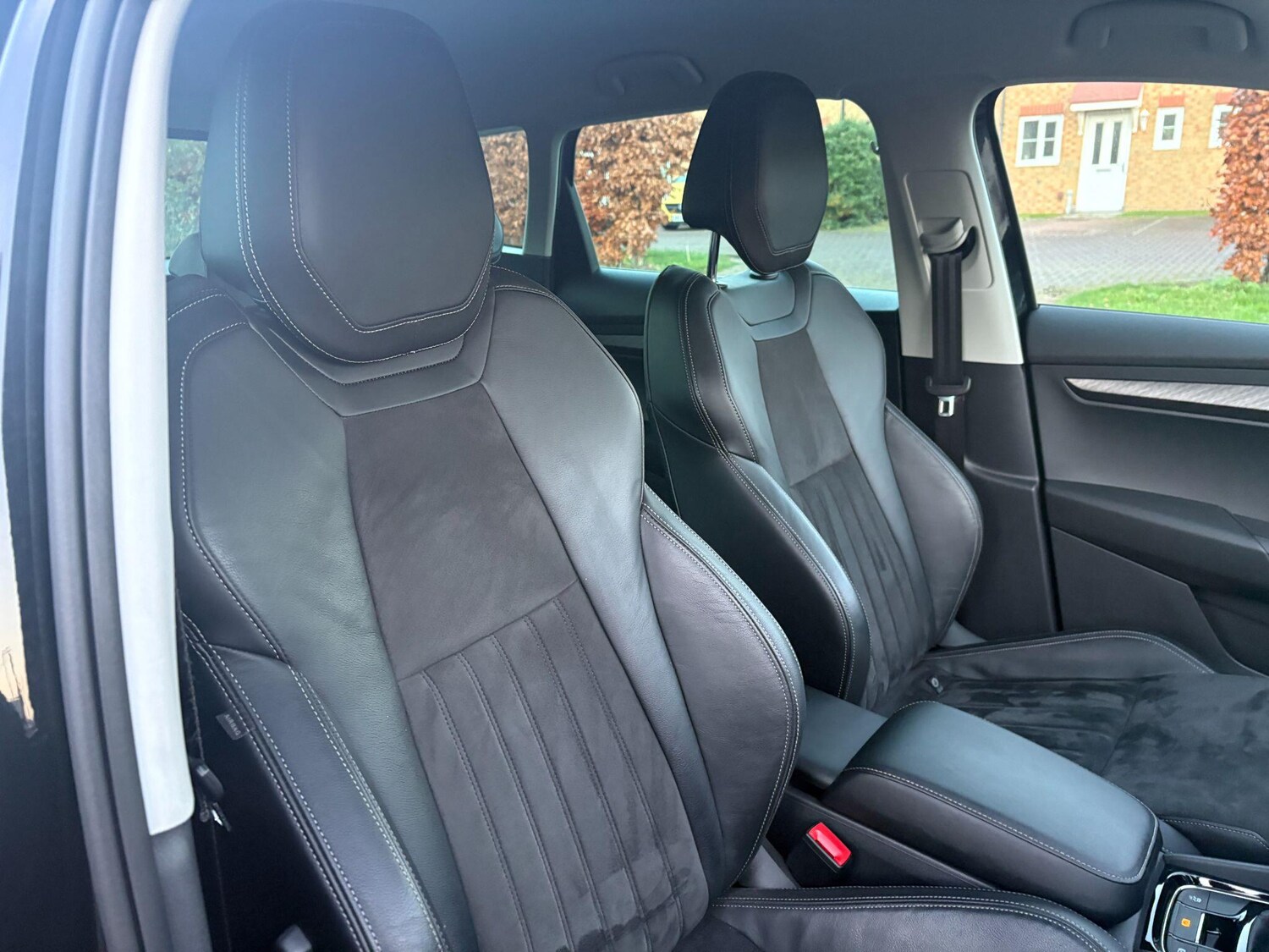 Used Skoda Karoq 2023 for sale - 76765628: Photo 34