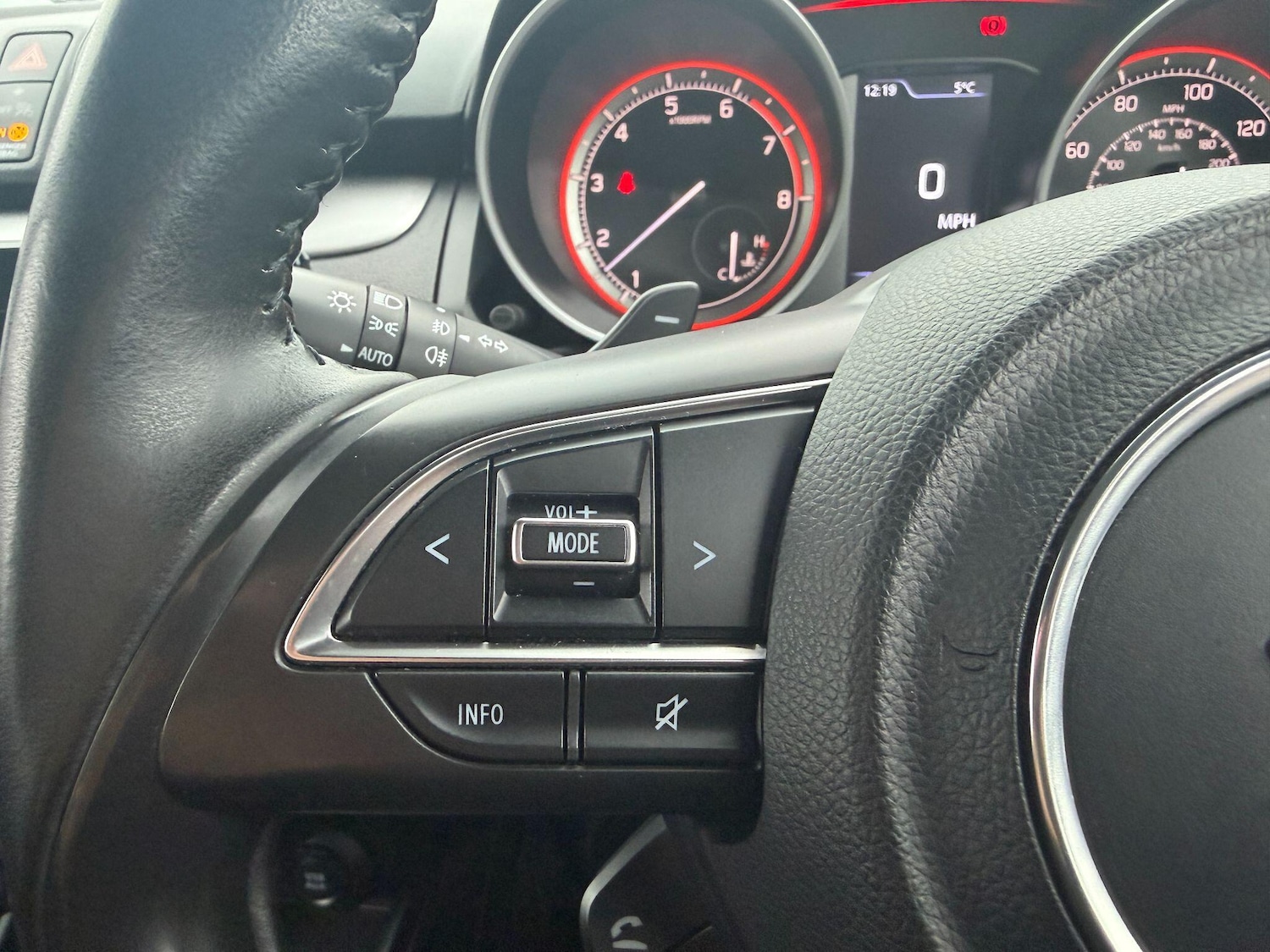 Used Suzuki Swift 2021 for sale - 77737183: Photo 25