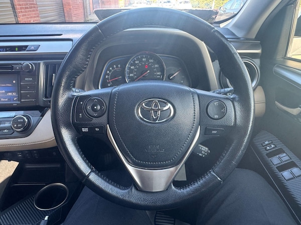 Used Toyota RAV4 2015 for sale - 76122279: Photo 23