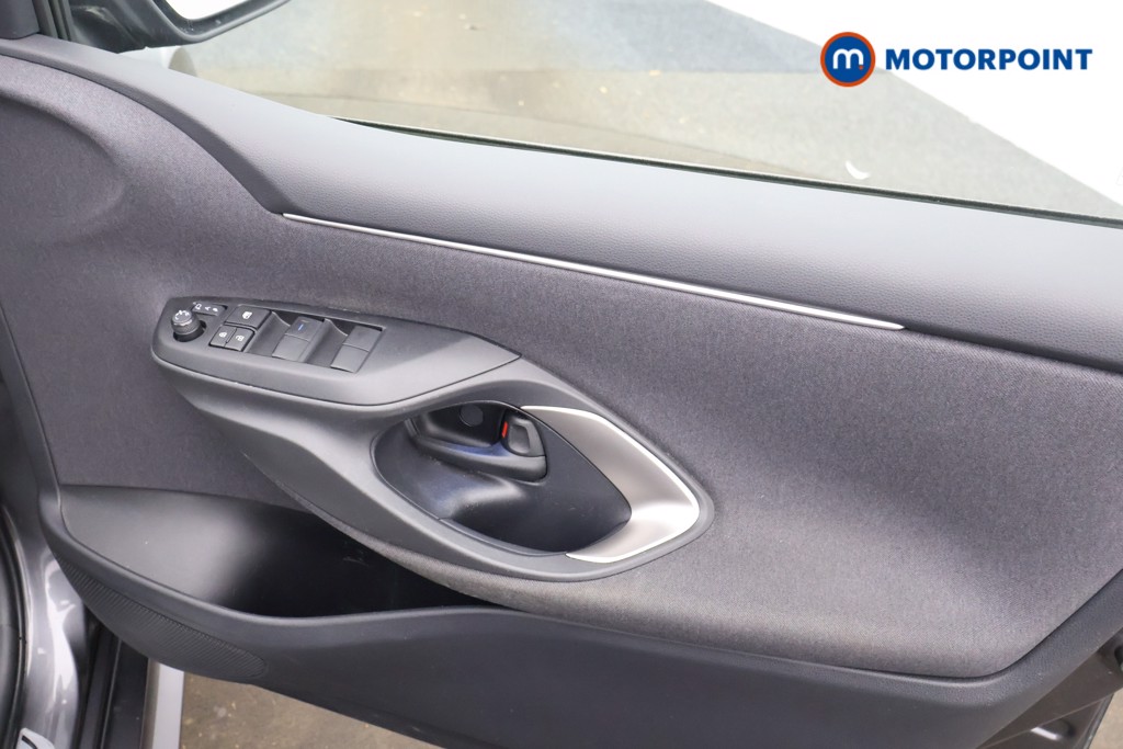 Used Toyota Yaris 2023 for sale - 76767356: Photo 19