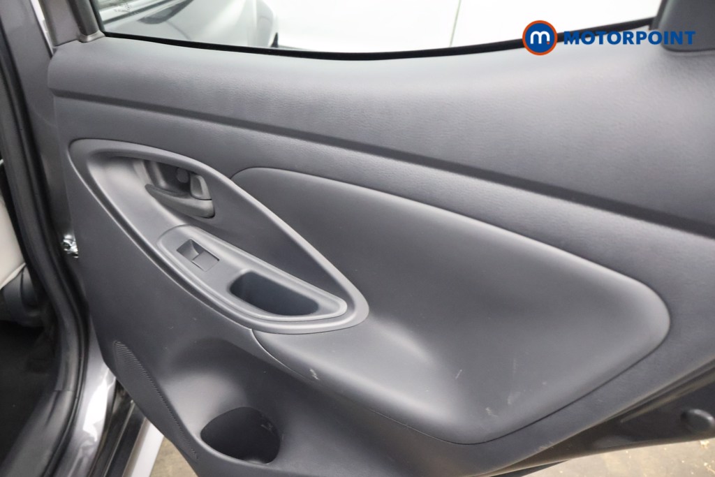 Used Toyota Yaris 2023 for sale - 76767356: Photo 24