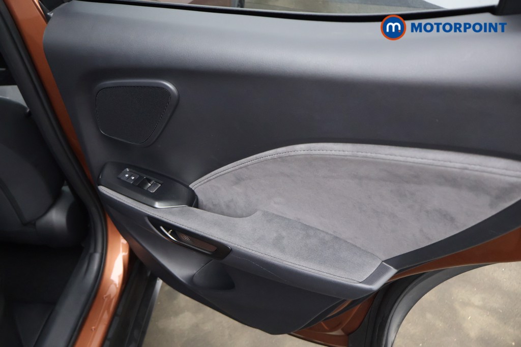 Used Lexus LBX 2024 for sale - 77340335: Photo 22