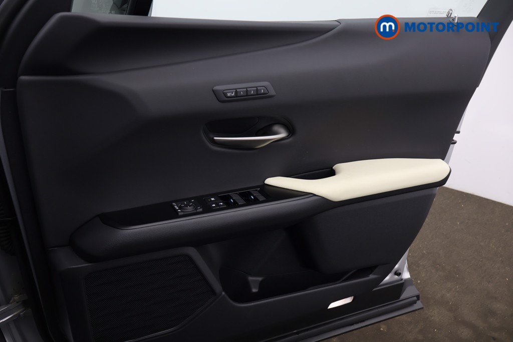 Used Lexus UX 2021 for sale - 76862770: Photo 18