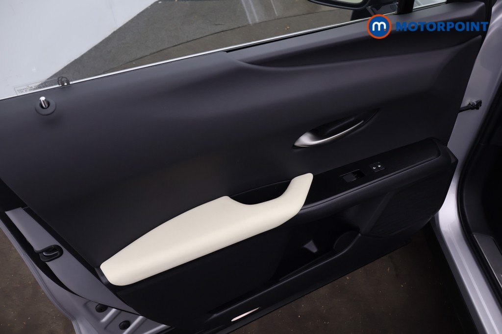 Used Lexus UX 2021 for sale - 76862770: Photo 27