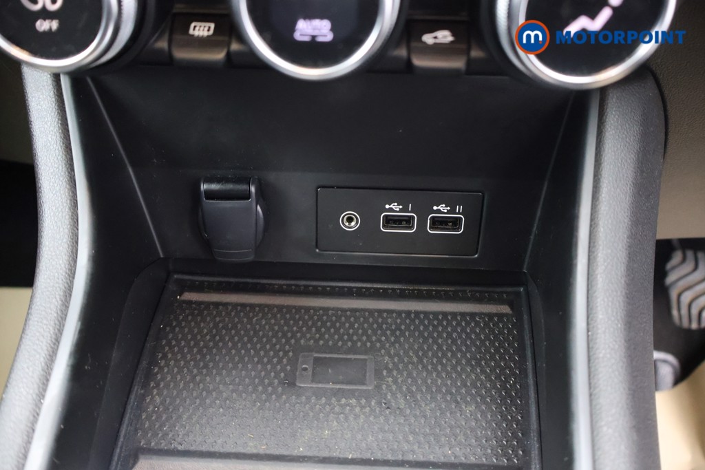 Used Renault Captur 2024 for sale - 76719662: Photo 18