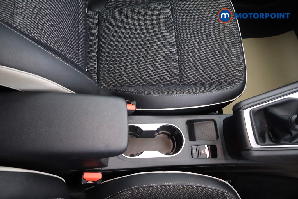 Used Renault Captur 2024 for sale - 76719662: Photo 21