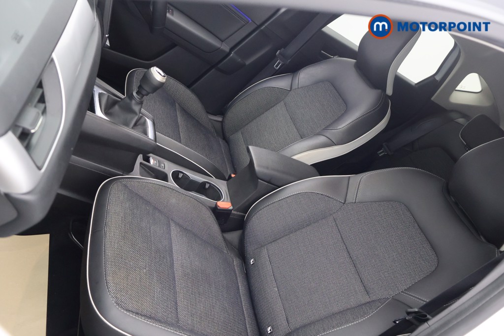 Used Renault Captur 2024 for sale - 76719662: Photo 38