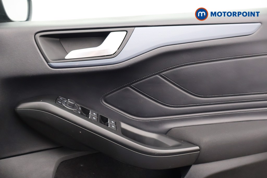 Used Ford Focus 2023 for sale - 76908871: Photo 17