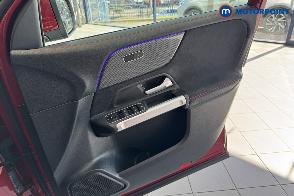 Used Mercedes-Benz GLB 2023 for sale - 77935344: Photo 15