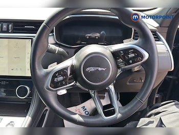 Used Jaguar F-Pace 2024 for sale - 79384152: Photo