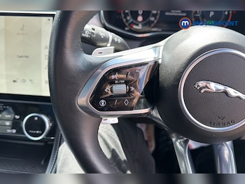 Used Jaguar F-Pace 2024 for sale - 79384152: Photo