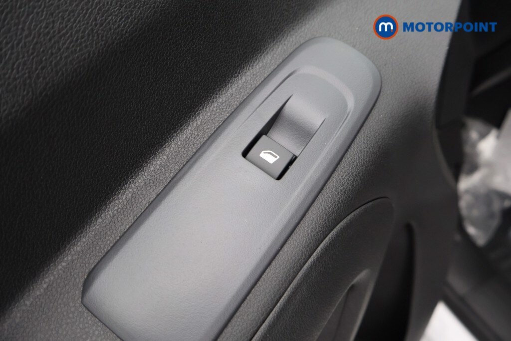 Used Citroen Berlingo 2025 for sale - 78064782: Photo 32