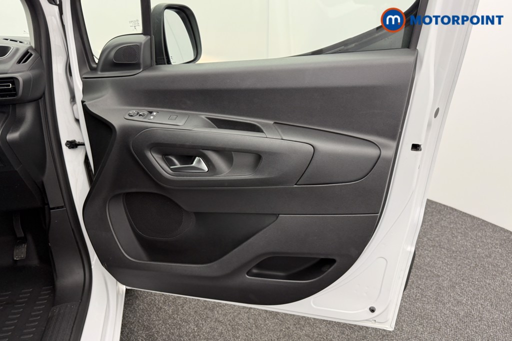 Used Citroen Berlingo 2025 for sale - 76096453: Photo 20