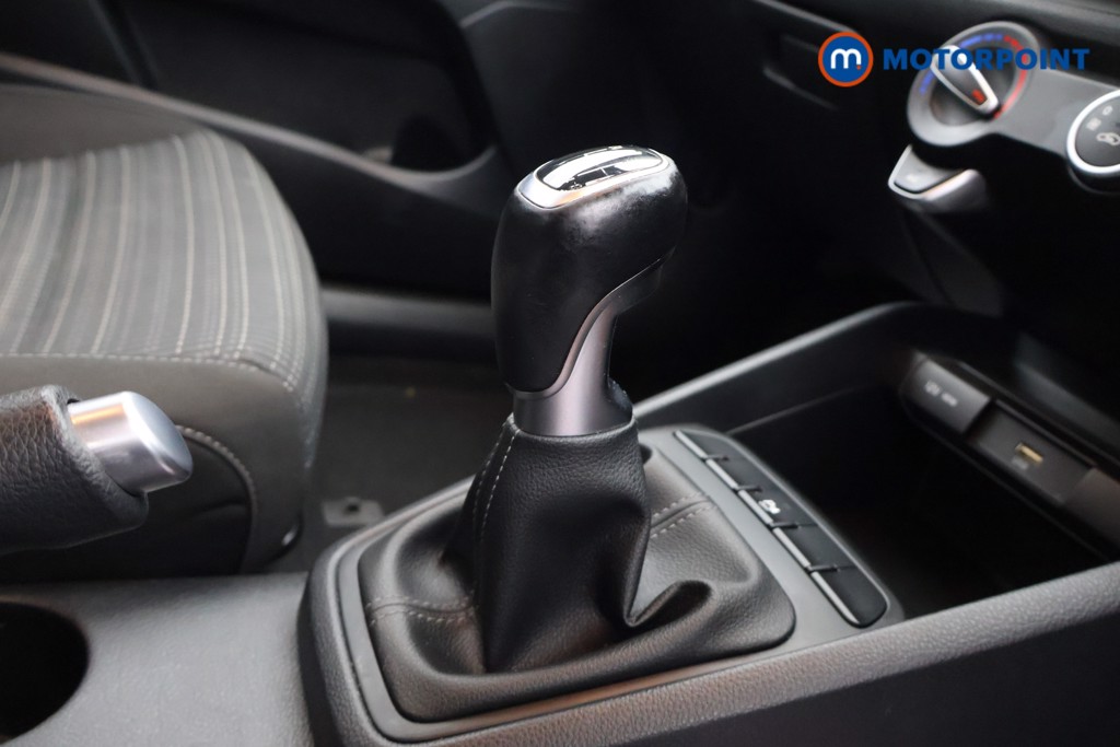 Used Kia Stonic 2022 for sale - 76641273: Photo 15