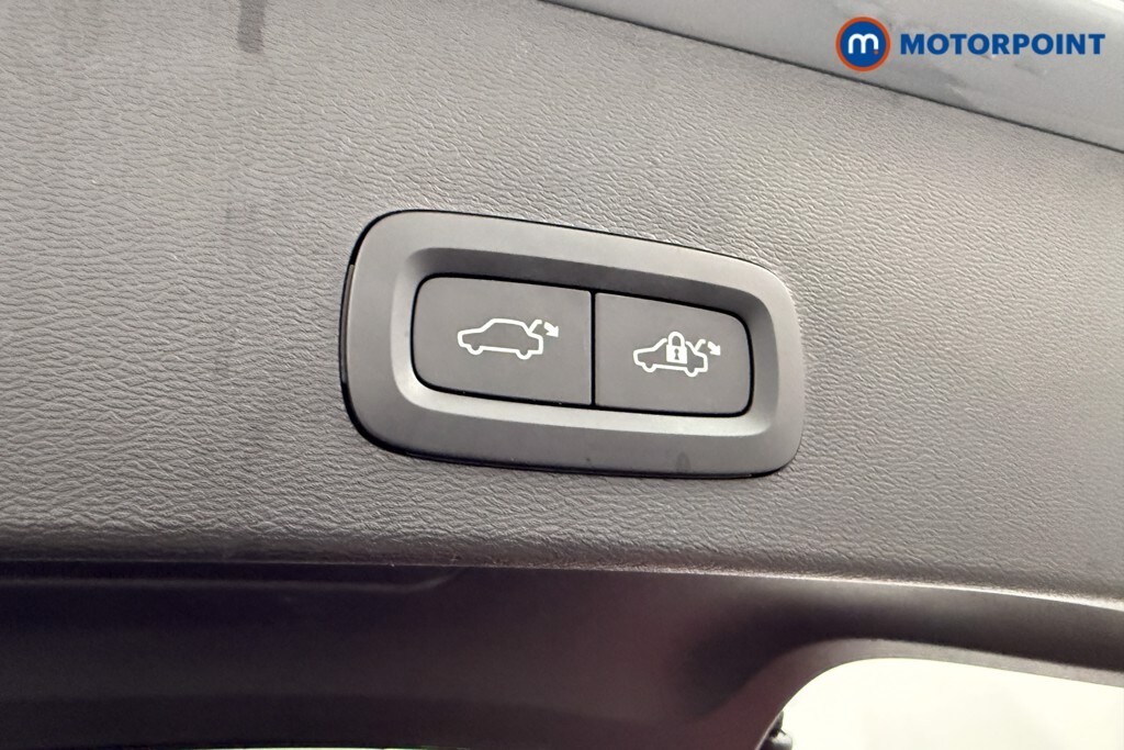 Used Volvo XC40 2022 for sale - 76367089: Photo 38