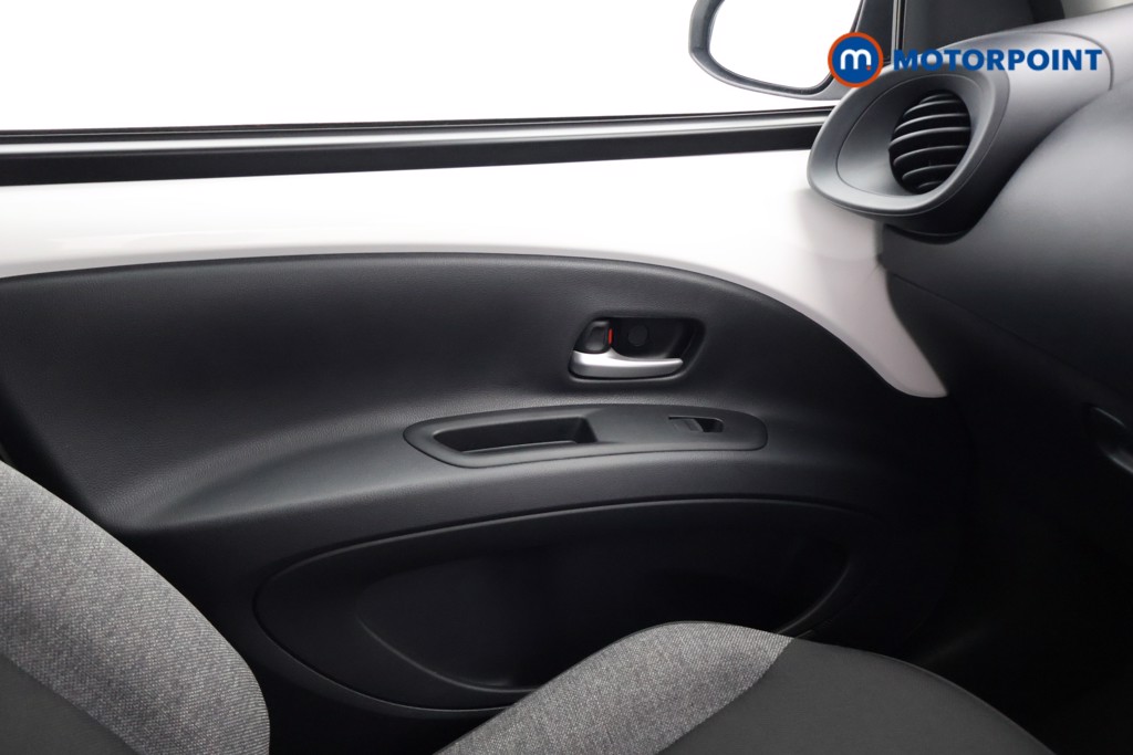 Used Toyota Aygo X 2022 for sale - 76859492: Photo 19