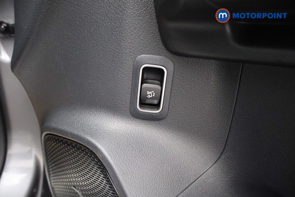 Used Mercedes-Benz GLA 2021 for sale - 77760099: Photo 32