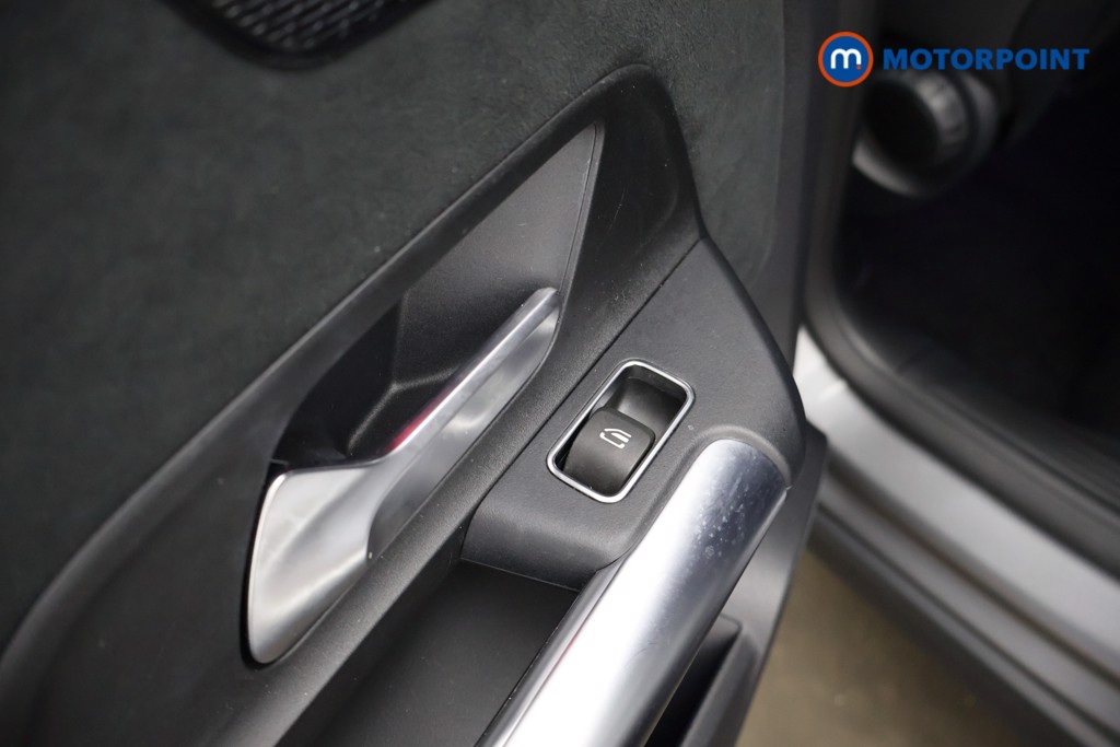 Used Mercedes-Benz GLA 2021 for sale - 77760099: Photo 46