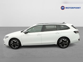 Used Volkswagen Passat 2025 for sale - 79514143: Photo