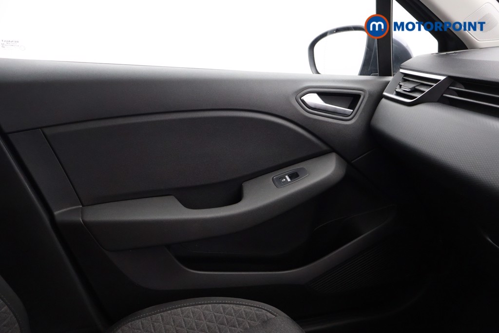 Used Renault Clio 2021 for sale - 78176872: Photo 23