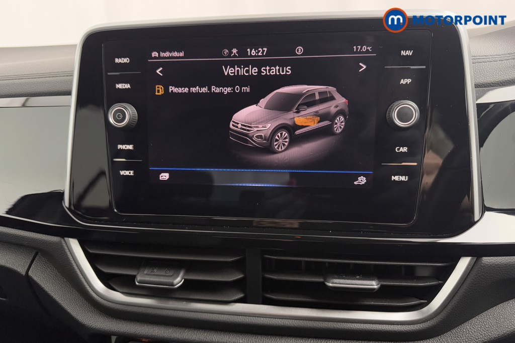 Used Volkswagen T-Roc 2022 for sale - 76367239: Photo 17