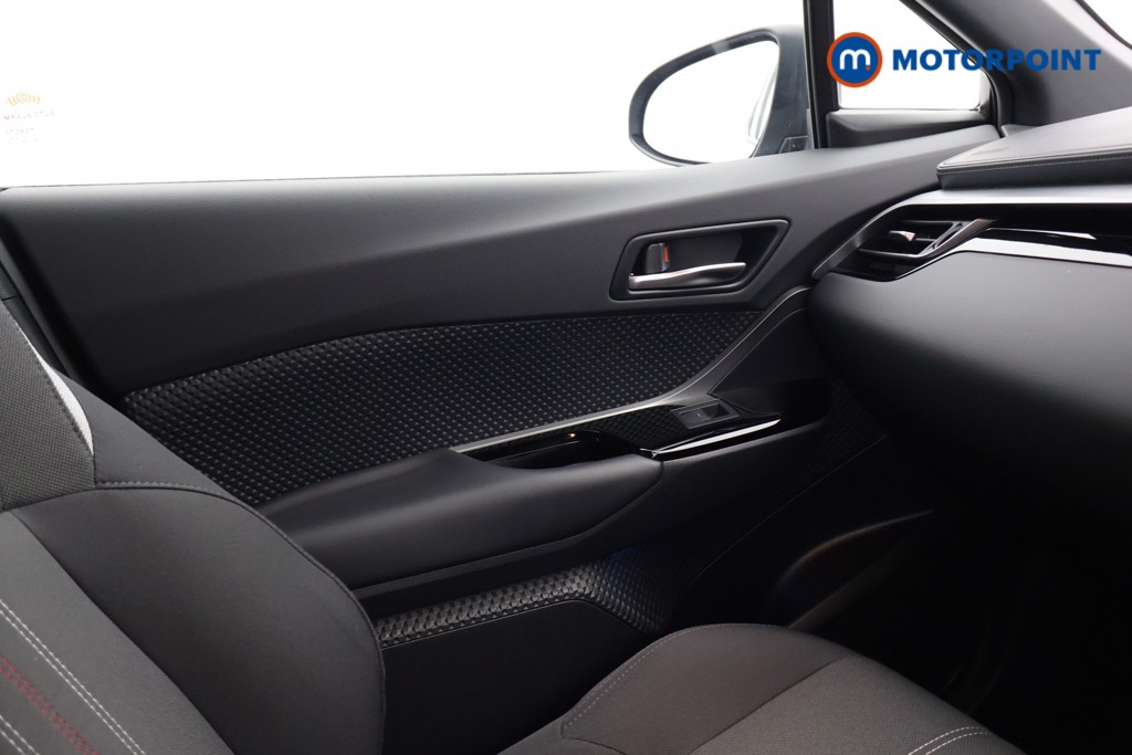 Used Toyota C-HR 2023 for sale - 76892535: Photo 17