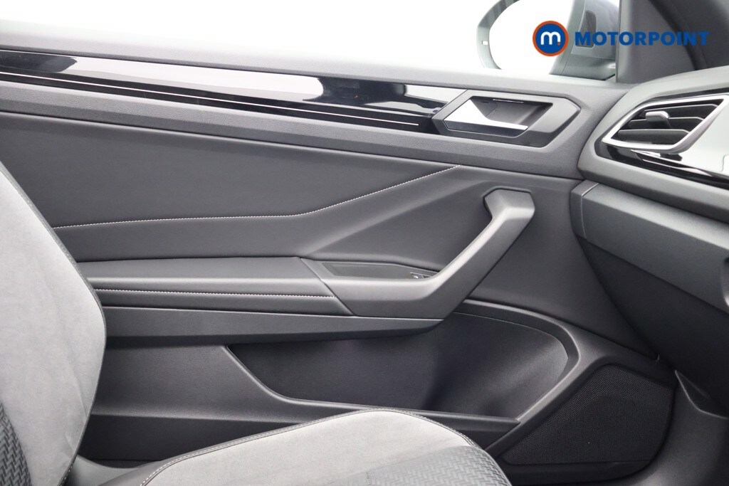 Used Volkswagen T-Roc for sale - 77604320: Photo 29