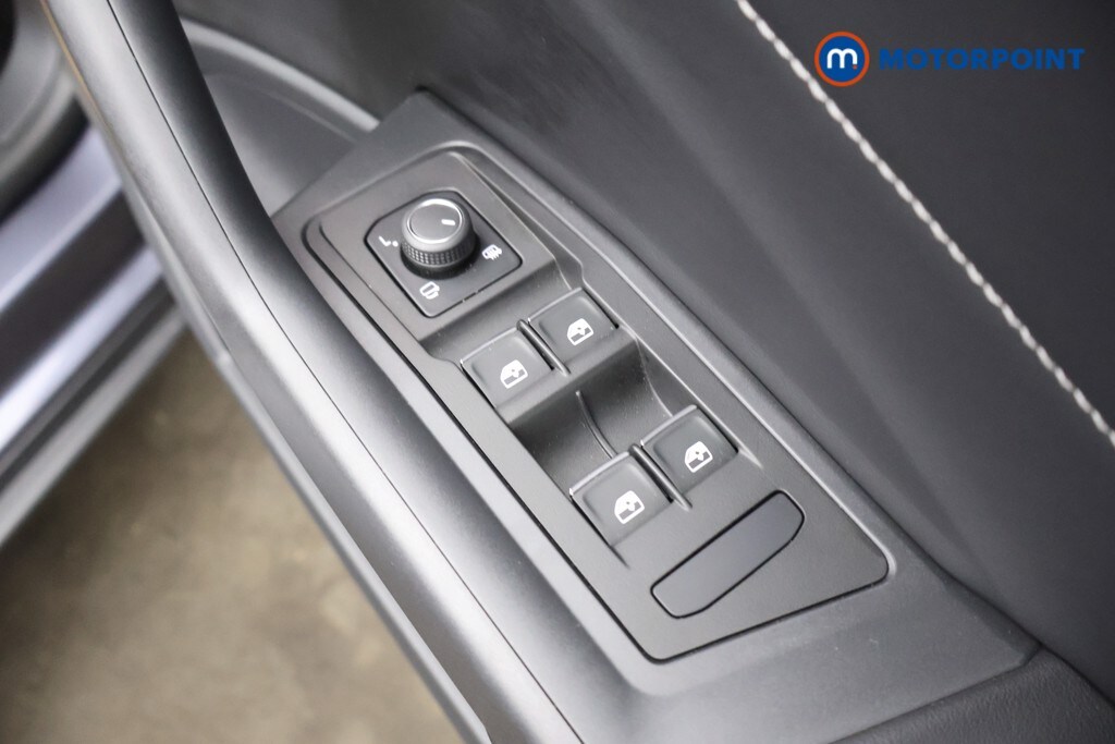 Used Volkswagen T-Roc for sale - 77604320: Photo 33