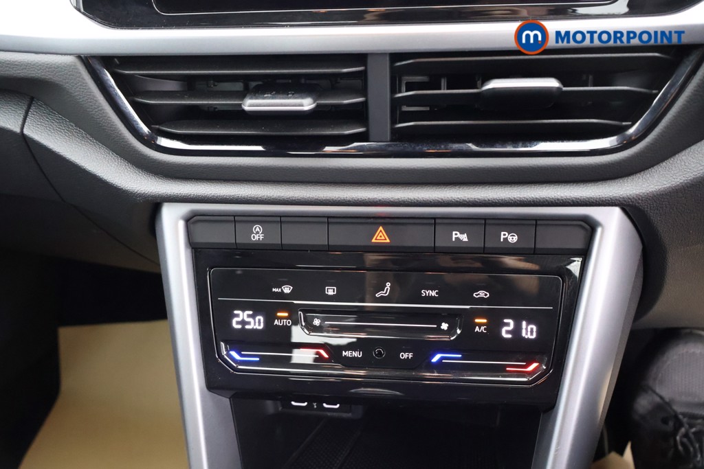 Used Volkswagen T-Roc 2022 for sale - 76984966: Photo 17