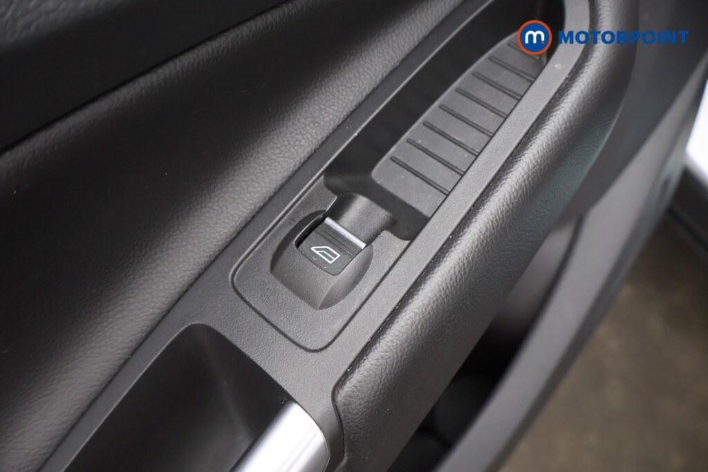 Used Ford Kuga 2018 for sale - 77446669: Photo 41