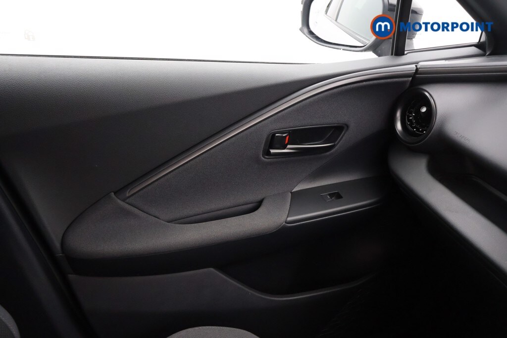 Used Toyota C-HR 2024 for sale - 76006473: Photo 16