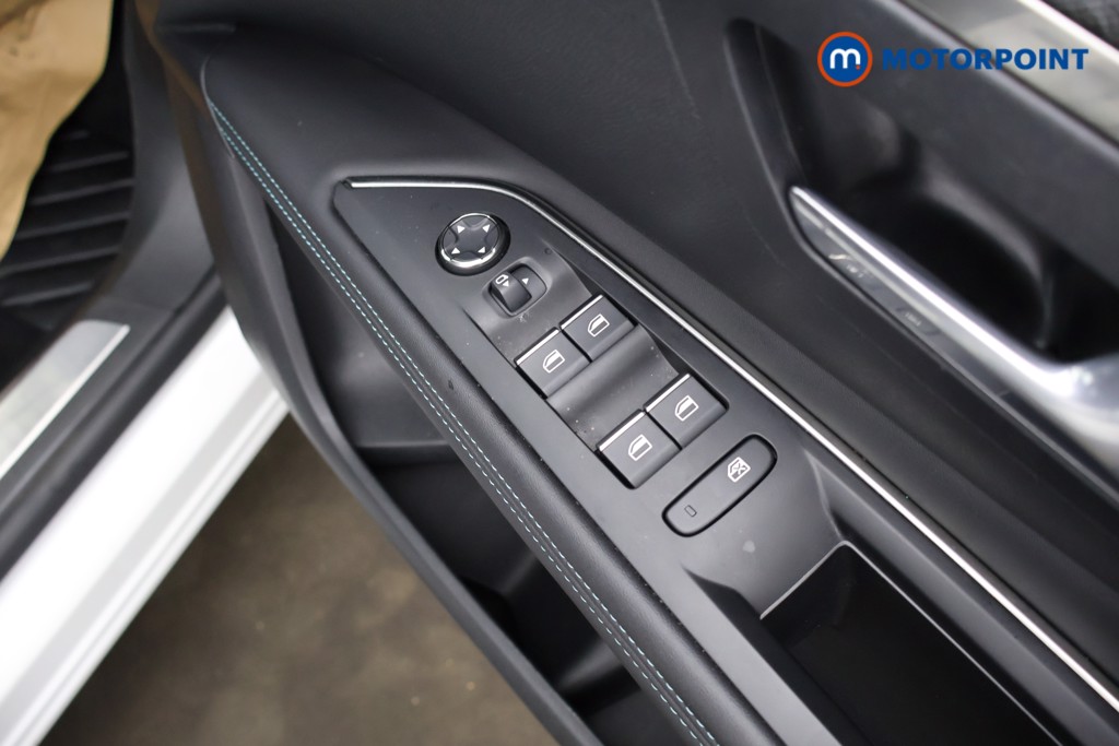 Used Peugeot 3008 2023 for sale - 77760011: Photo 32