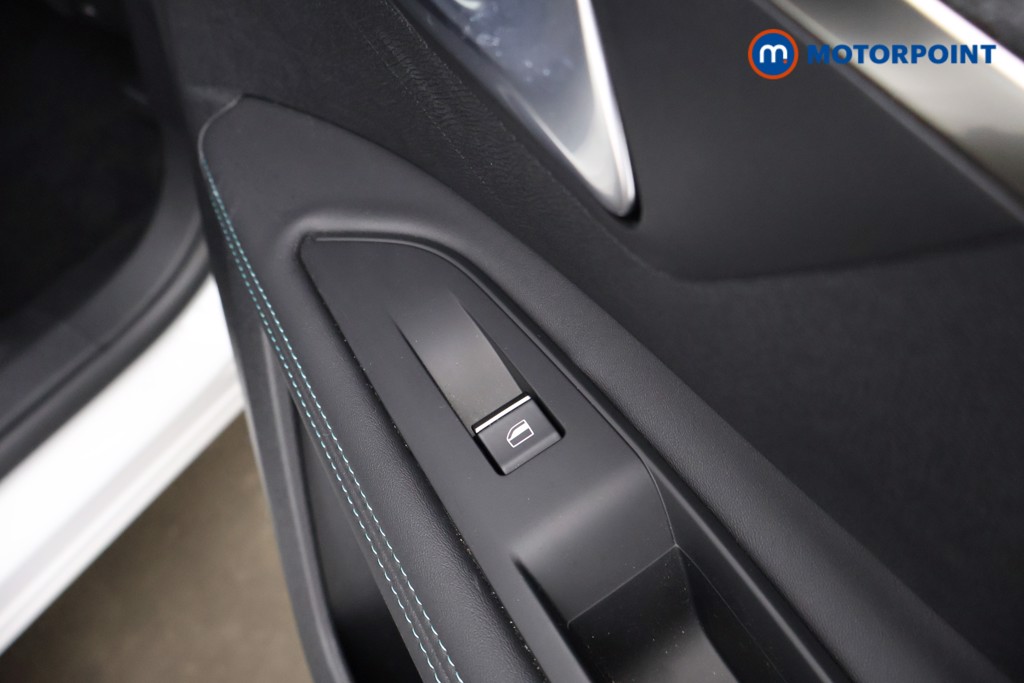 Used Peugeot 3008 2023 for sale - 77760011: Photo 37