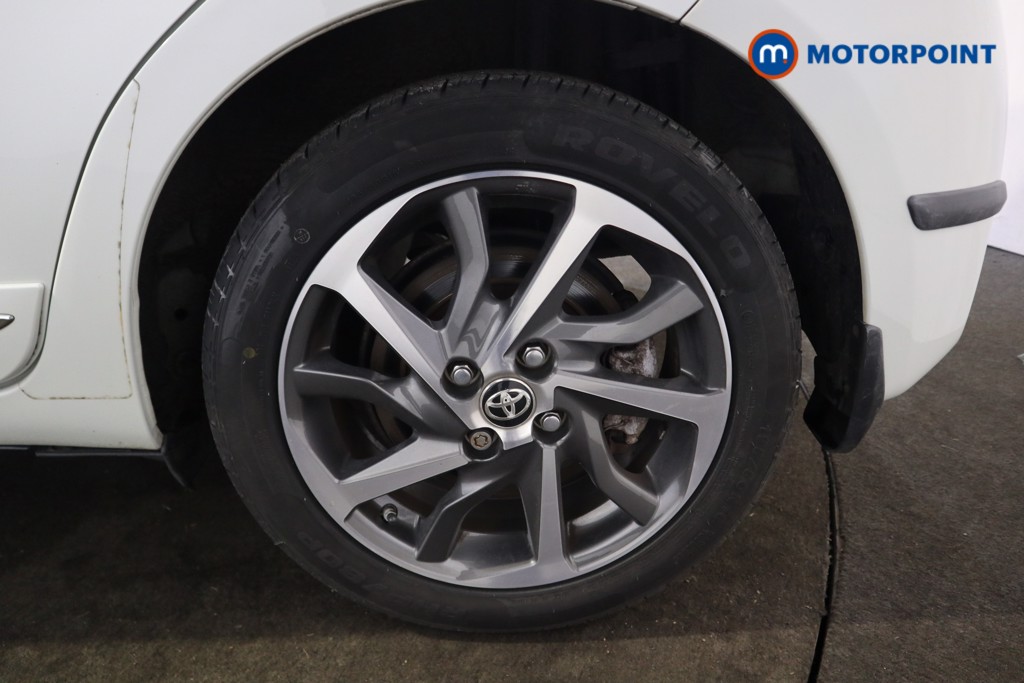 Used Toyota Yaris 2017 for sale - 77918845: Photo 37