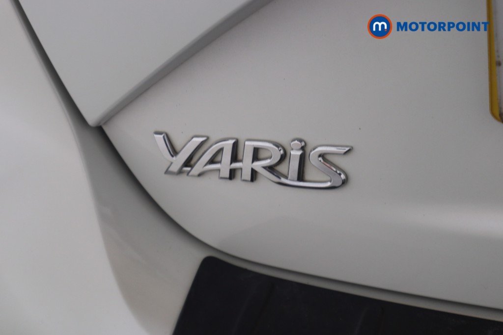 Used Toyota Yaris 2017 for sale - 77918845: Photo 42