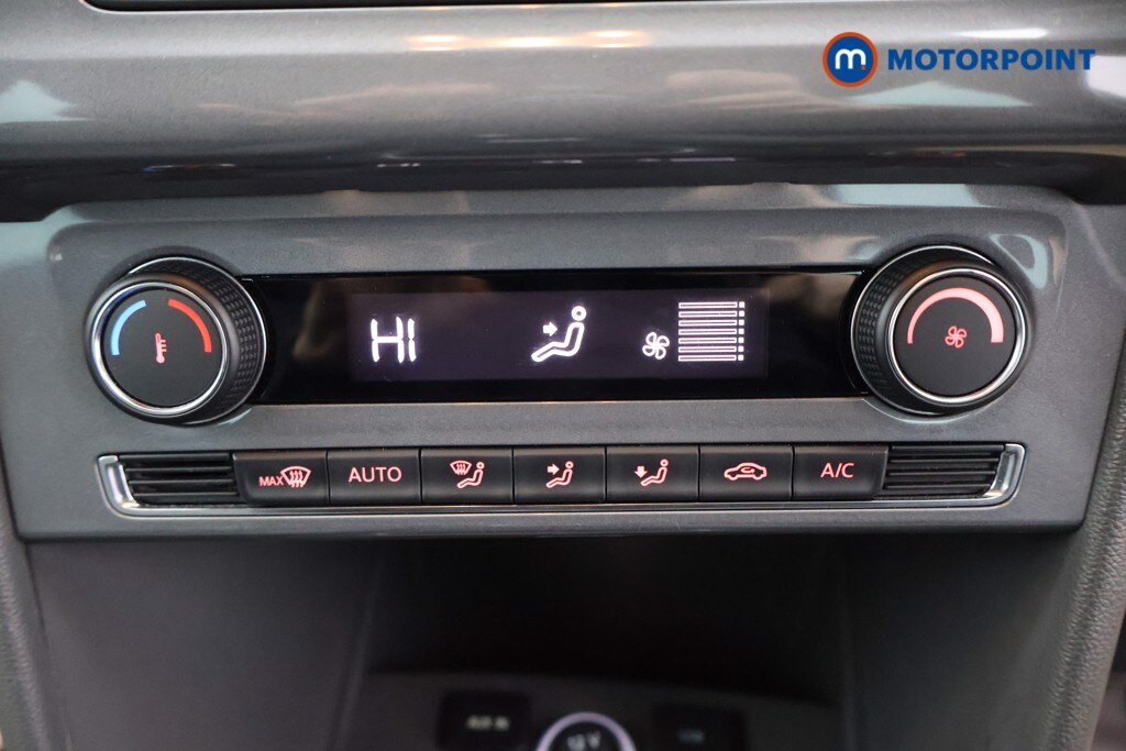 Used Volkswagen Polo 2015 for sale - 77998008: Photo 23