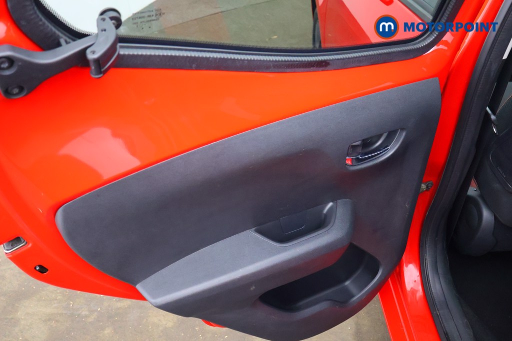 Used Toyota AYGO 2018 for sale - 76895719: Photo 25